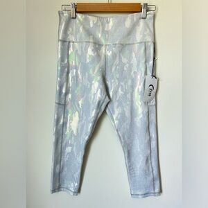 NWT⭐️ Zyia Active Silver Metallic Pocket Capri